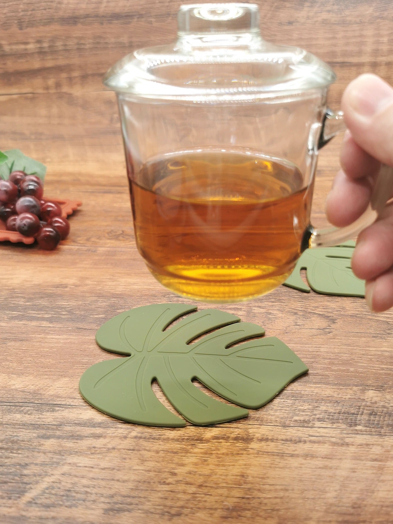 Silicone leaf coaster