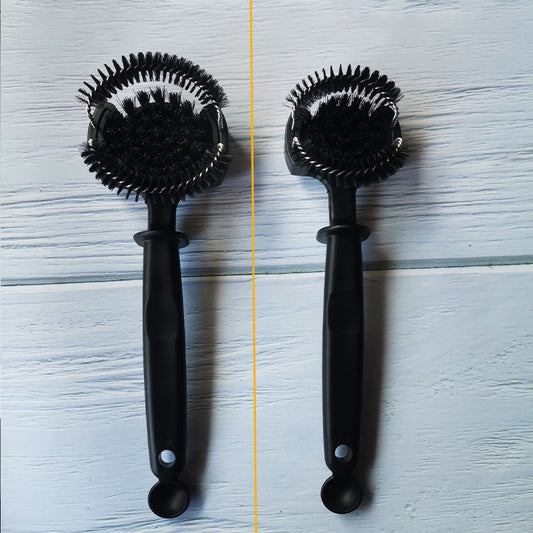 Coffee machine cleaning brush